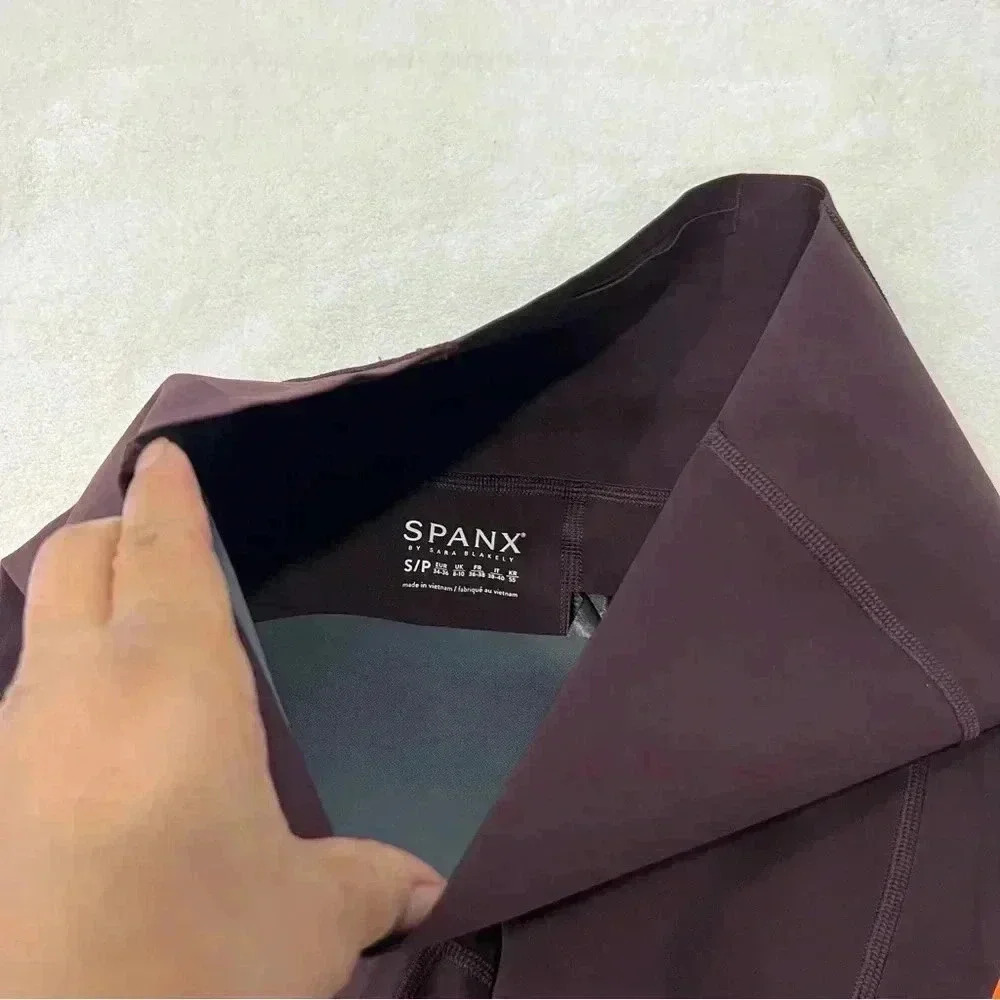SPANX Every.Wear Contour Stripe 7/8 Leggings size S - Picture 5 of 12